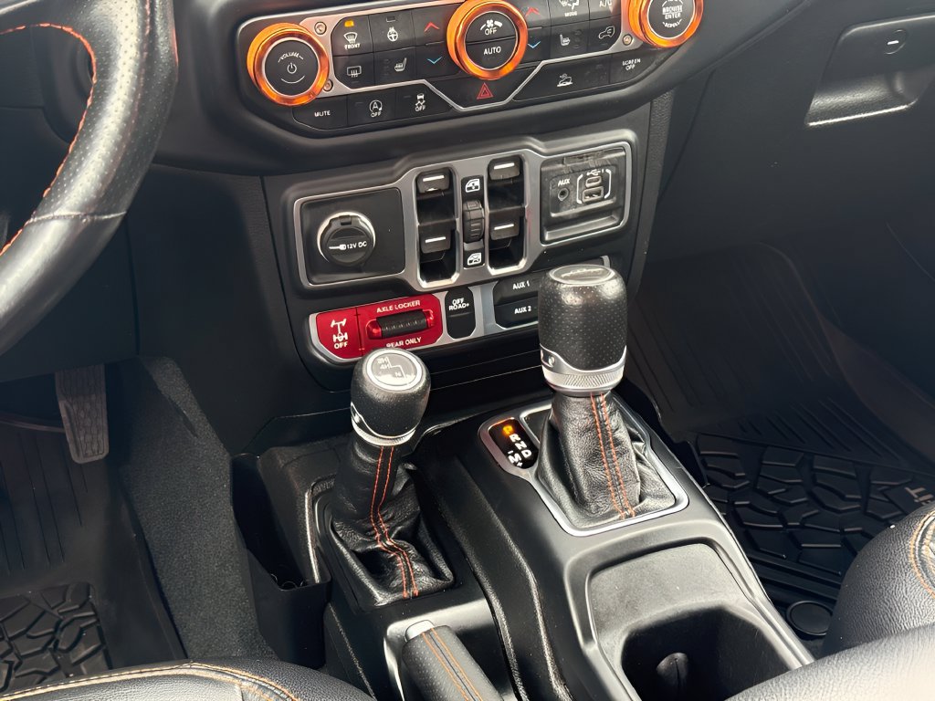 Used 2023 Jeep Gladiator Mojave w/ Cold Weather Group AWD/4WD image 15