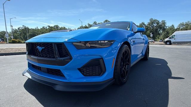 Used 2025 Ford Mustang GT RWD image 10