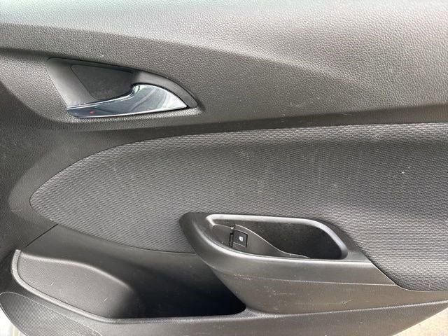 Used 2017 Chevrolet Cruze LT w/ RS Package image 34