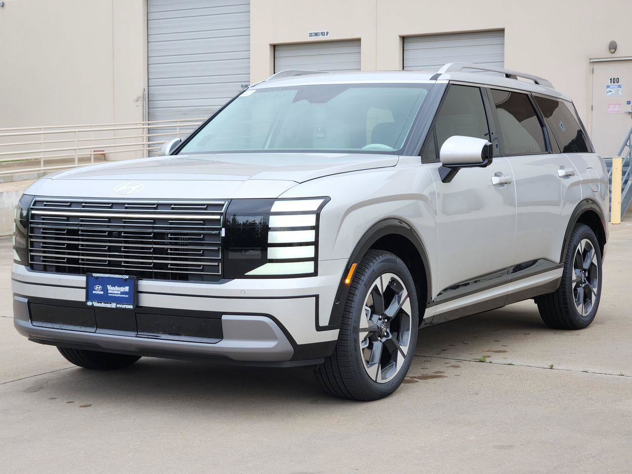 New 2026 Hyundai Palisade Limited FWD image 2