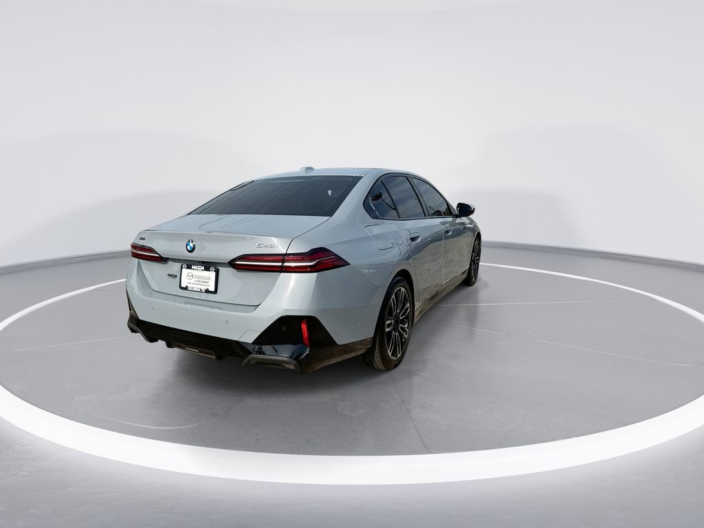 Used 2024 BMW 540i xDrive w/ Premium Package image 8