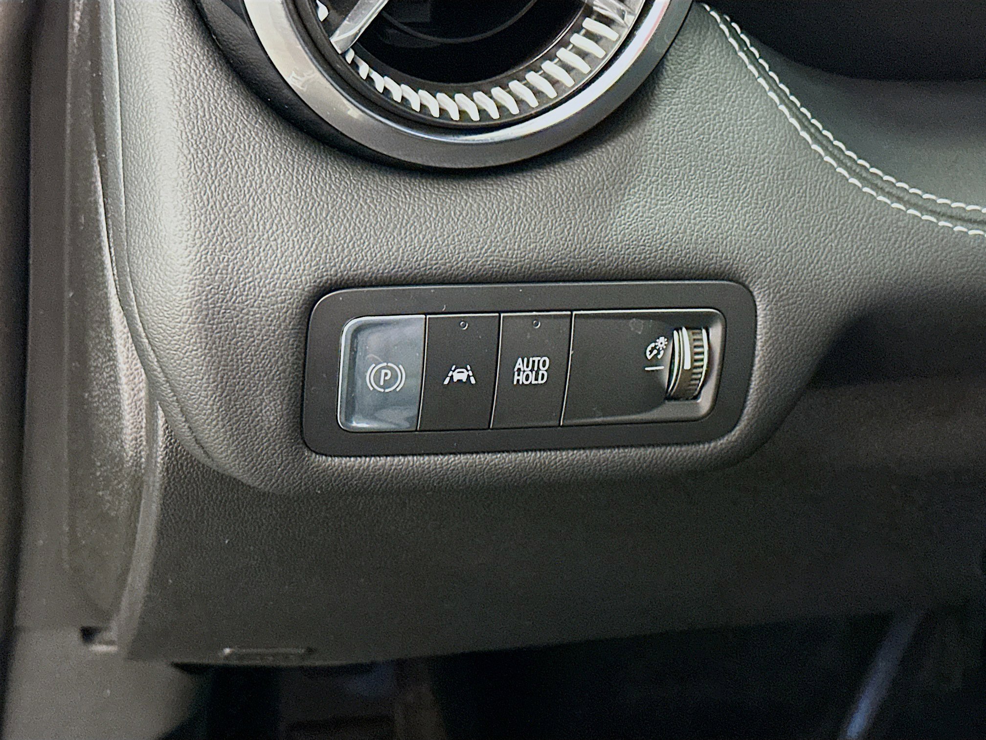 Used 2024 Chevrolet Blazer EV LT AWD/4WD image 17