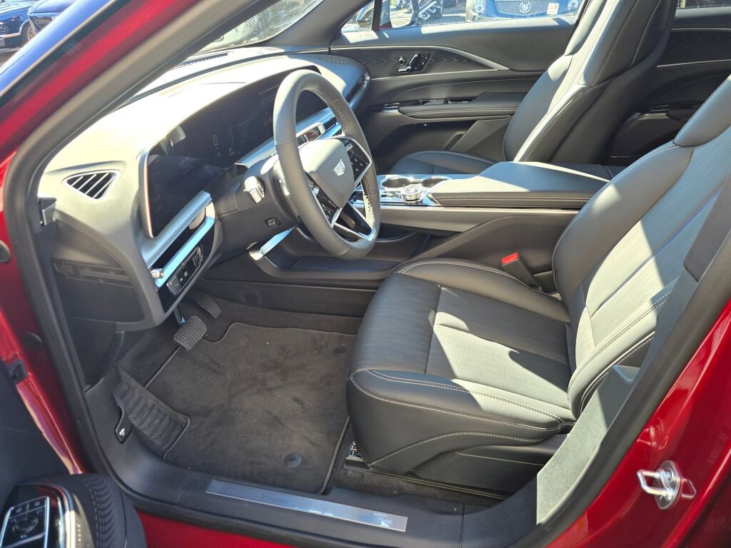 New 2025 Cadillac Lyriq Sport image 20