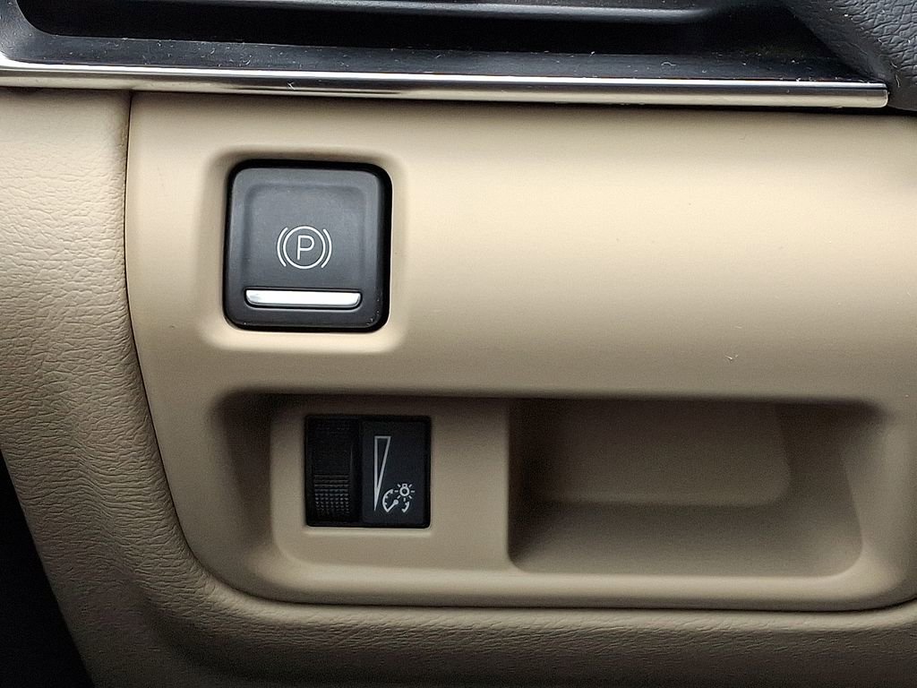 Certified 2024 Cadillac CT5 Luxury w/ Sun And Sound Package image 24