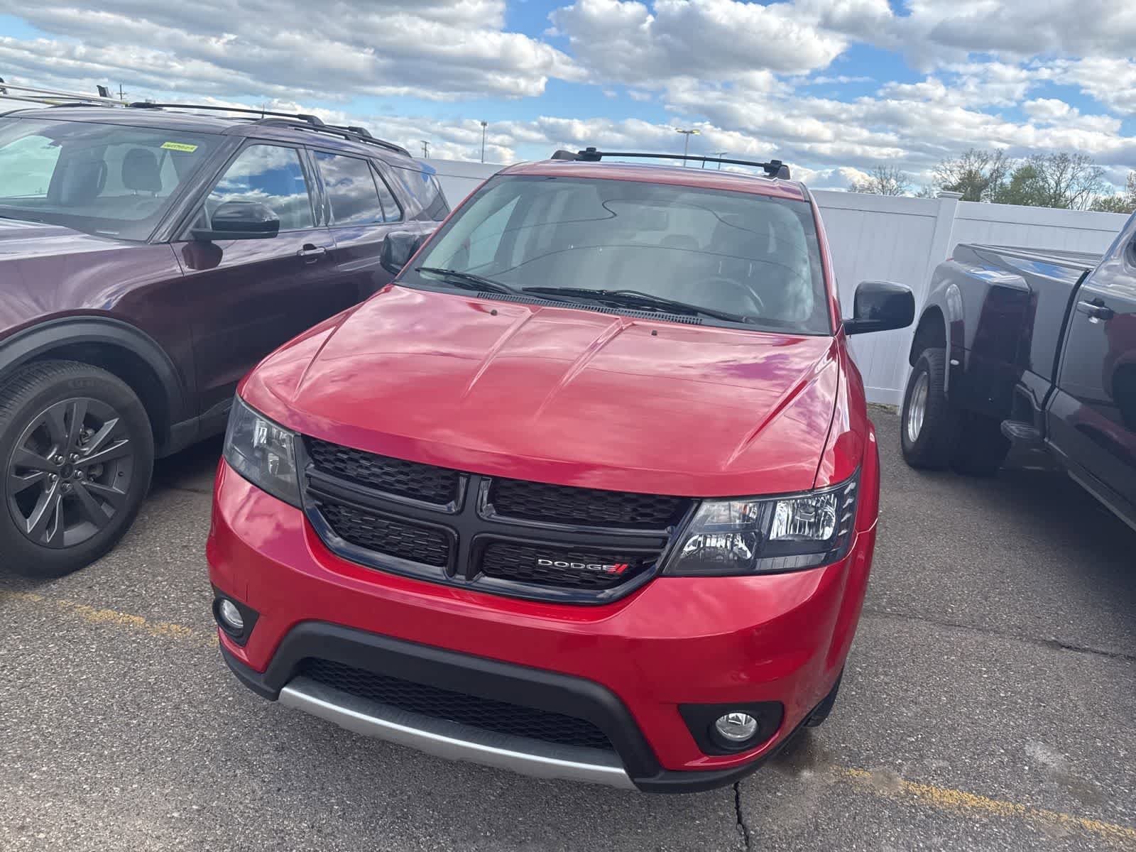 Used 2015 Dodge Journey SXT w/ Blacktop Package FWD image 3