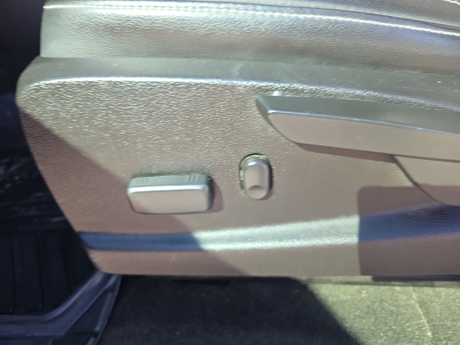 Used 2016 GMC Canyon SLT w/ Trailering Package image 13