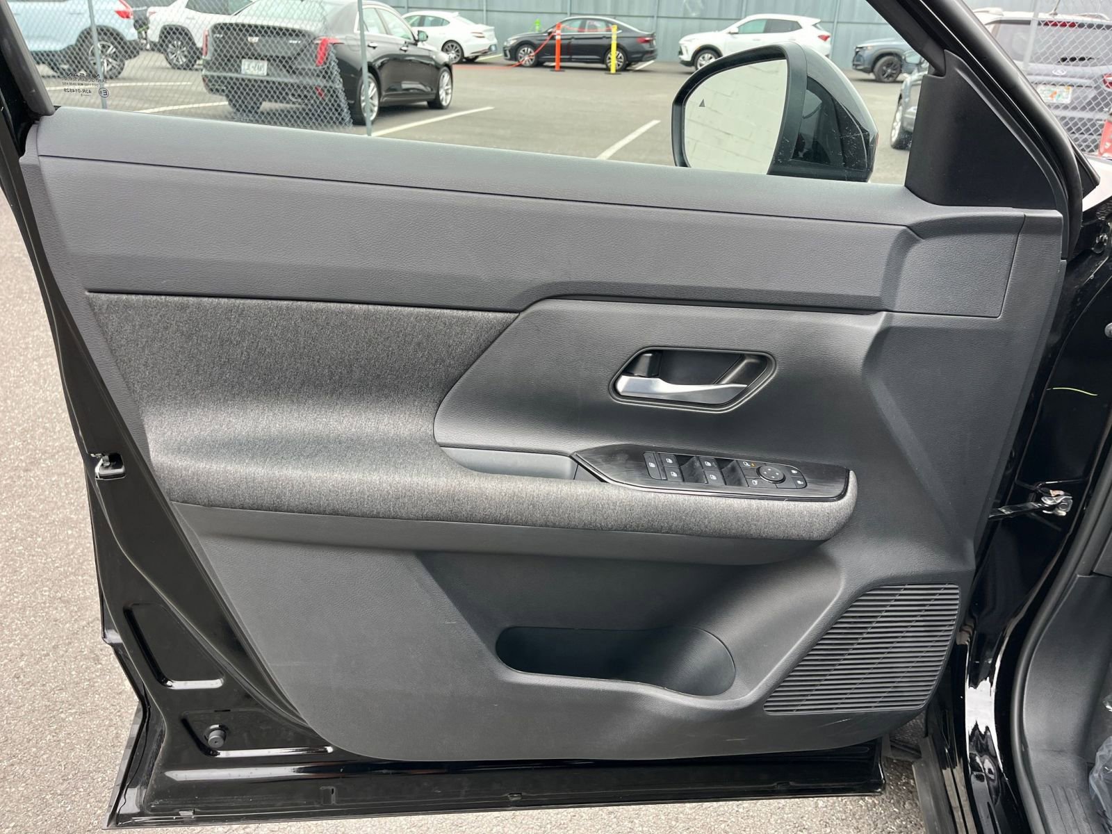 Used 2025 Nissan Kicks SV image 20