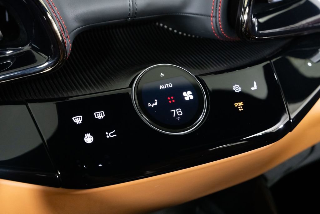Used 2025 Ferrari Purosangue AWD/4WD image 29