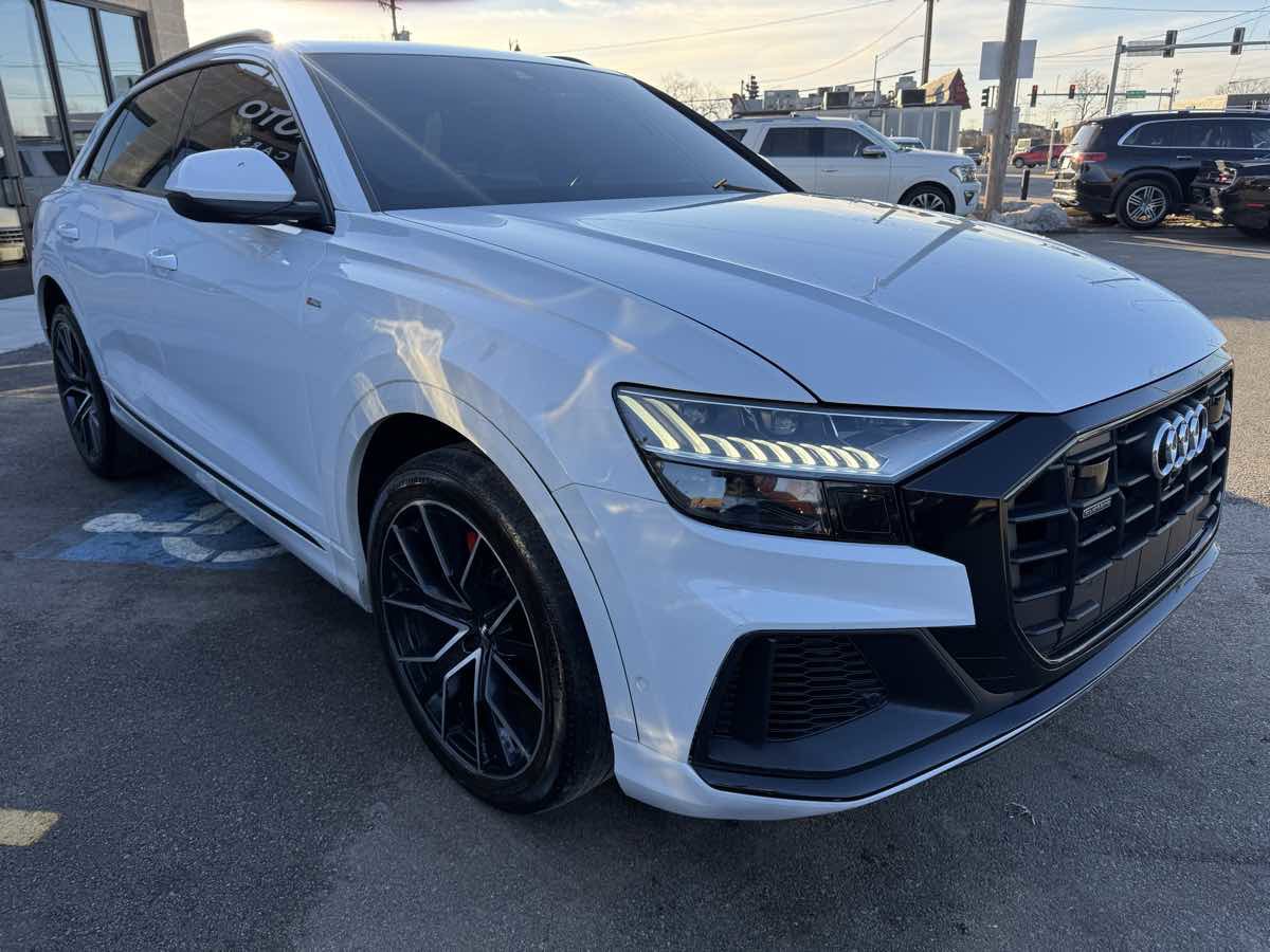 Used 2021 Audi Q8 Premium Plus AWD/4WD image 3