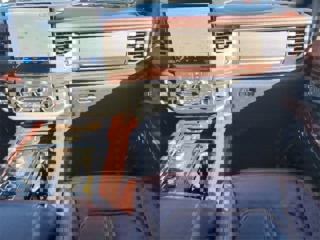 Certified 2022 Ford Expedition Limited image 10