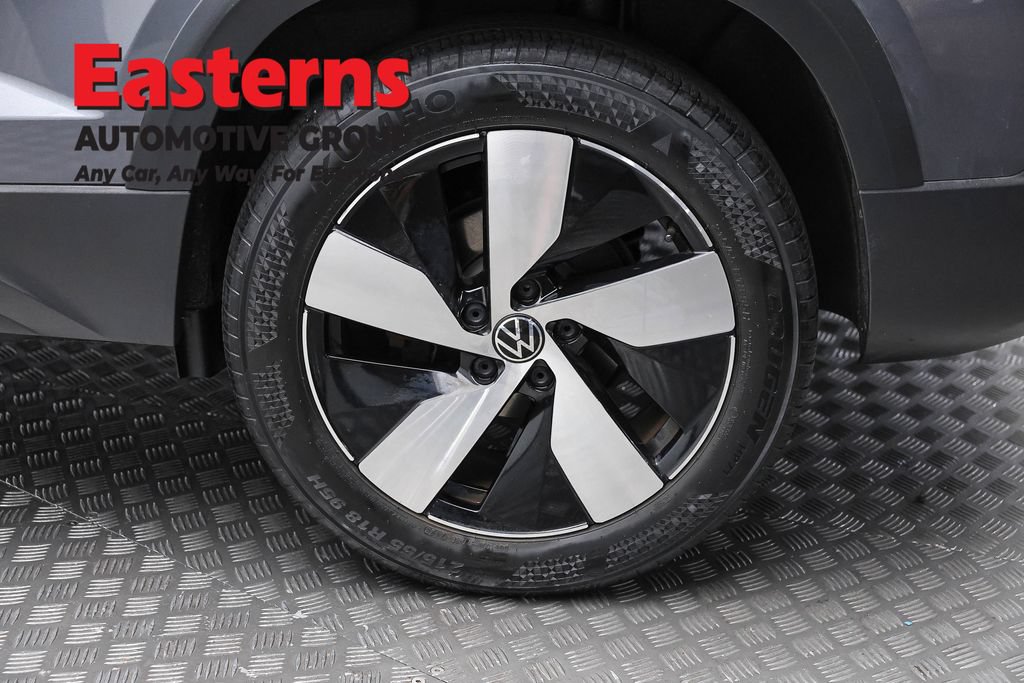 Used 2024 Volkswagen Taos S AWD/4WD image 8
