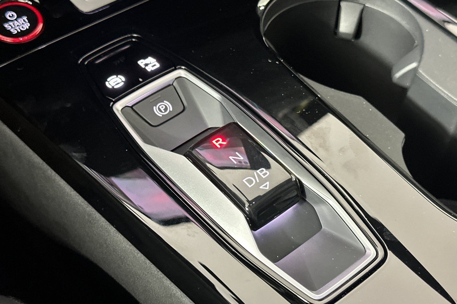 New 2027 Audi SQ6 e-tron Premium Plus AWD/4WD image 21
