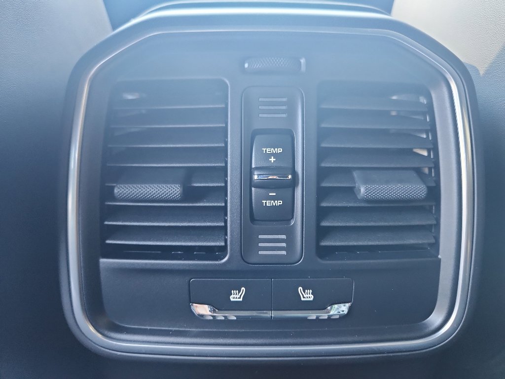 New 2026 Porsche Macan GTS image 44