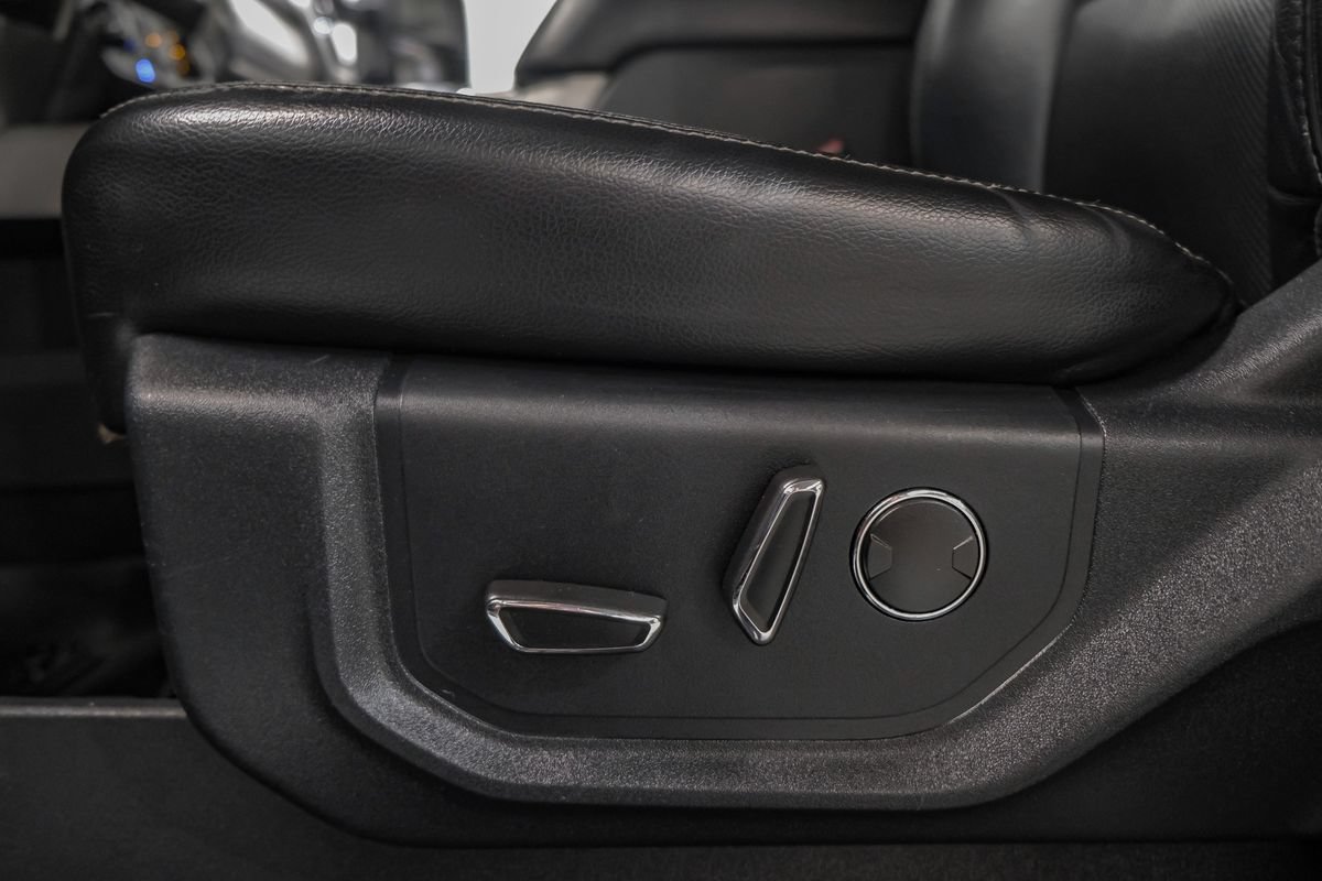 Used 2019 Ford F250 Lariat w/ Lariat Value Package AWD/4WD image 32