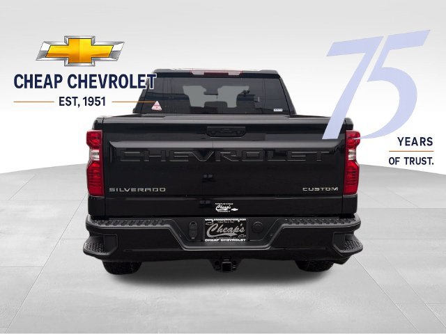 New 2026 Chevrolet Silverado 1500 Custom w/ Turbomax Blackout Package AWD/4WD image 4