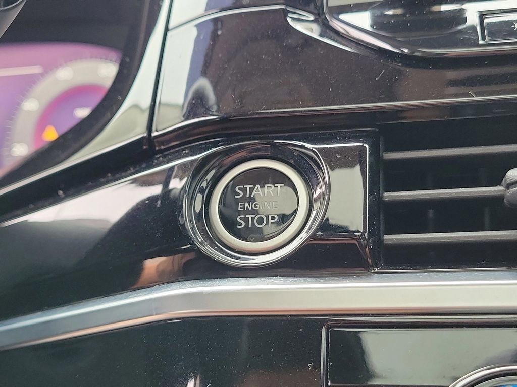 Used 2023 Nissan Pathfinder Platinum w/ Lighting Package (N93) image 38