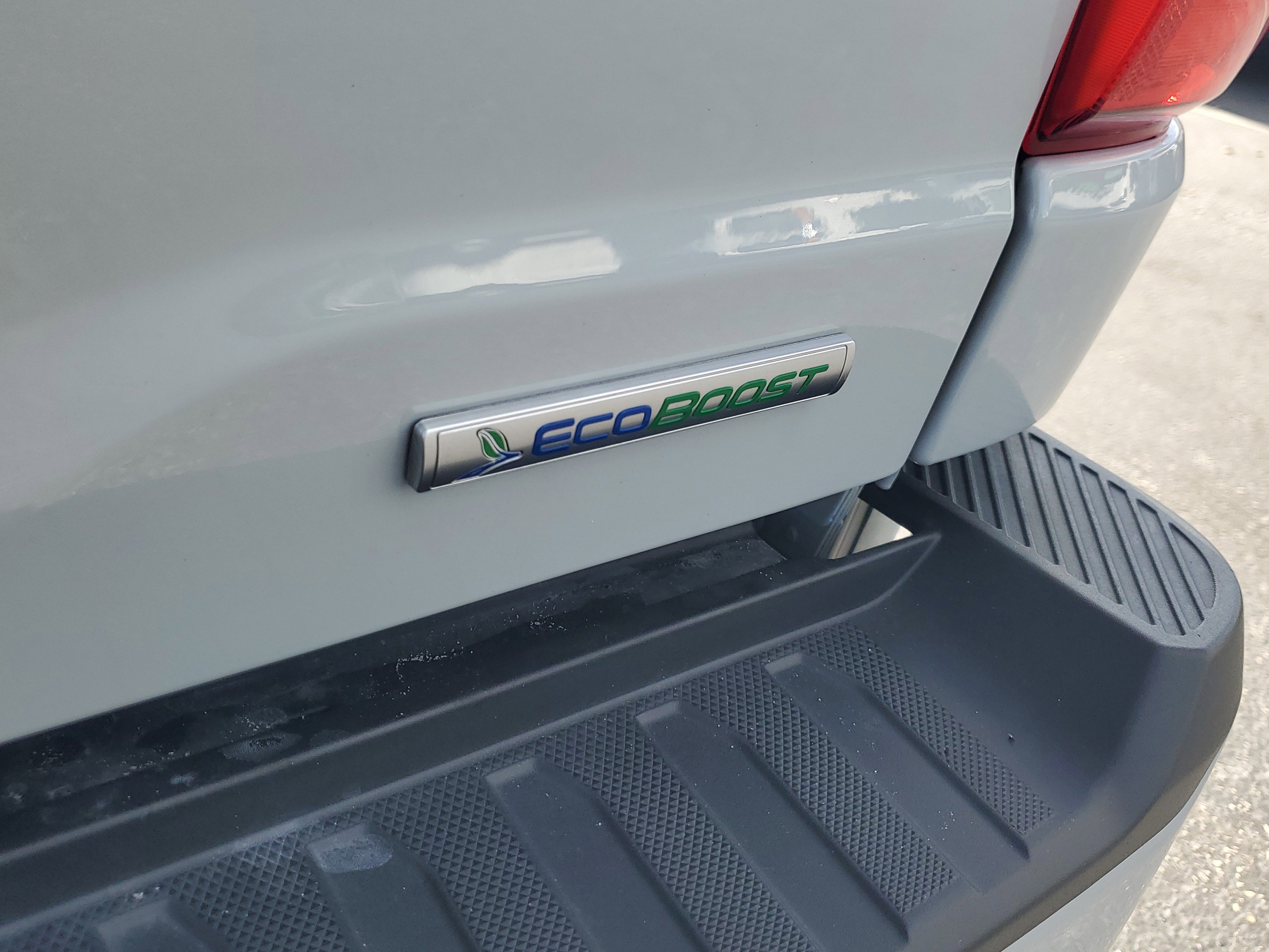 Used 2023 Ford F150 Lariat w/ Equipment Group 502A High image 9