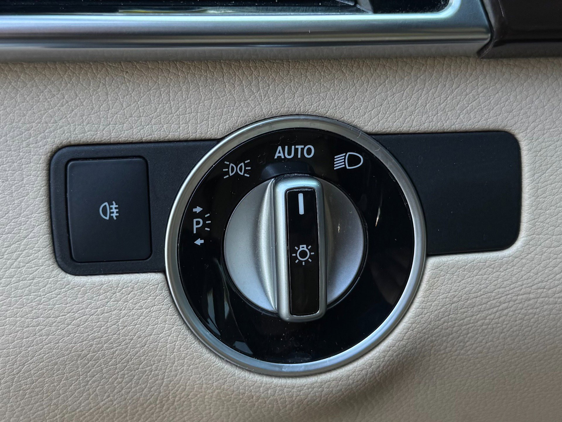 Used 2018 Mercedes-Benz GLE 350 4MATIC image 17