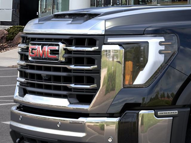 New 2026 GMC Sierra 3500 SLT w/ SLT Premium Package AWD/4WD image 13