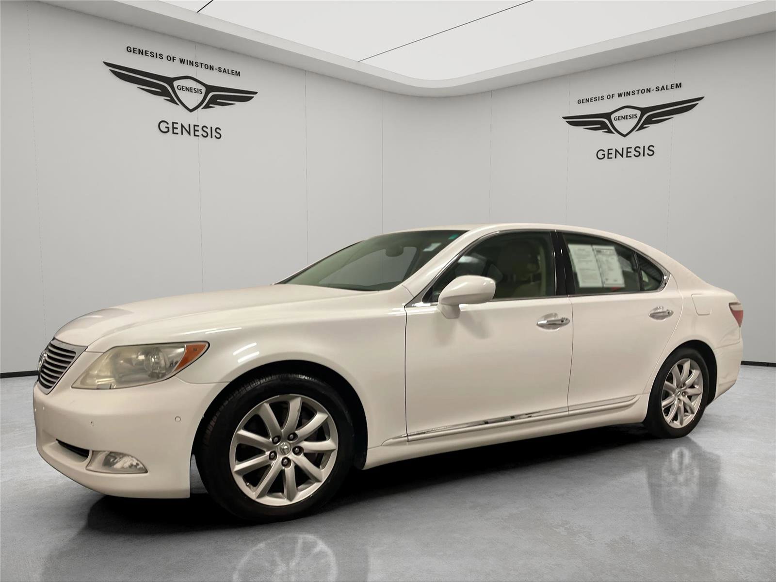 Used 2007 Lexus LS 460 RWD image 1
