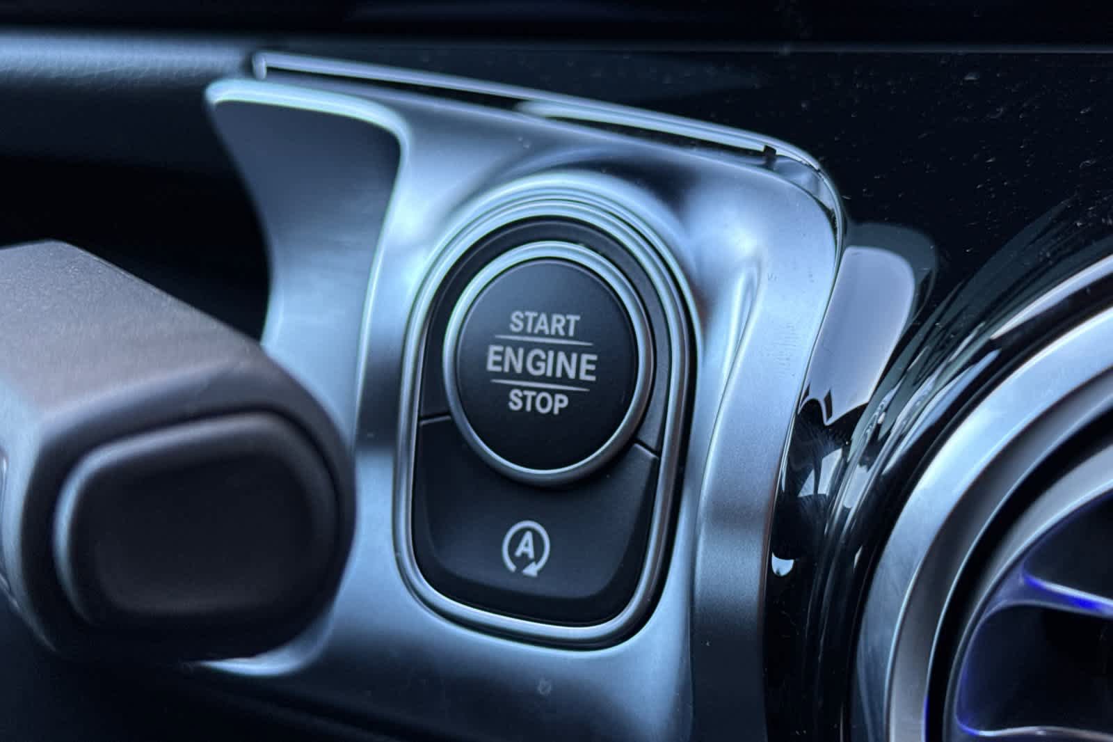 New 2026 Mercedes-Benz GLB 250 image 21