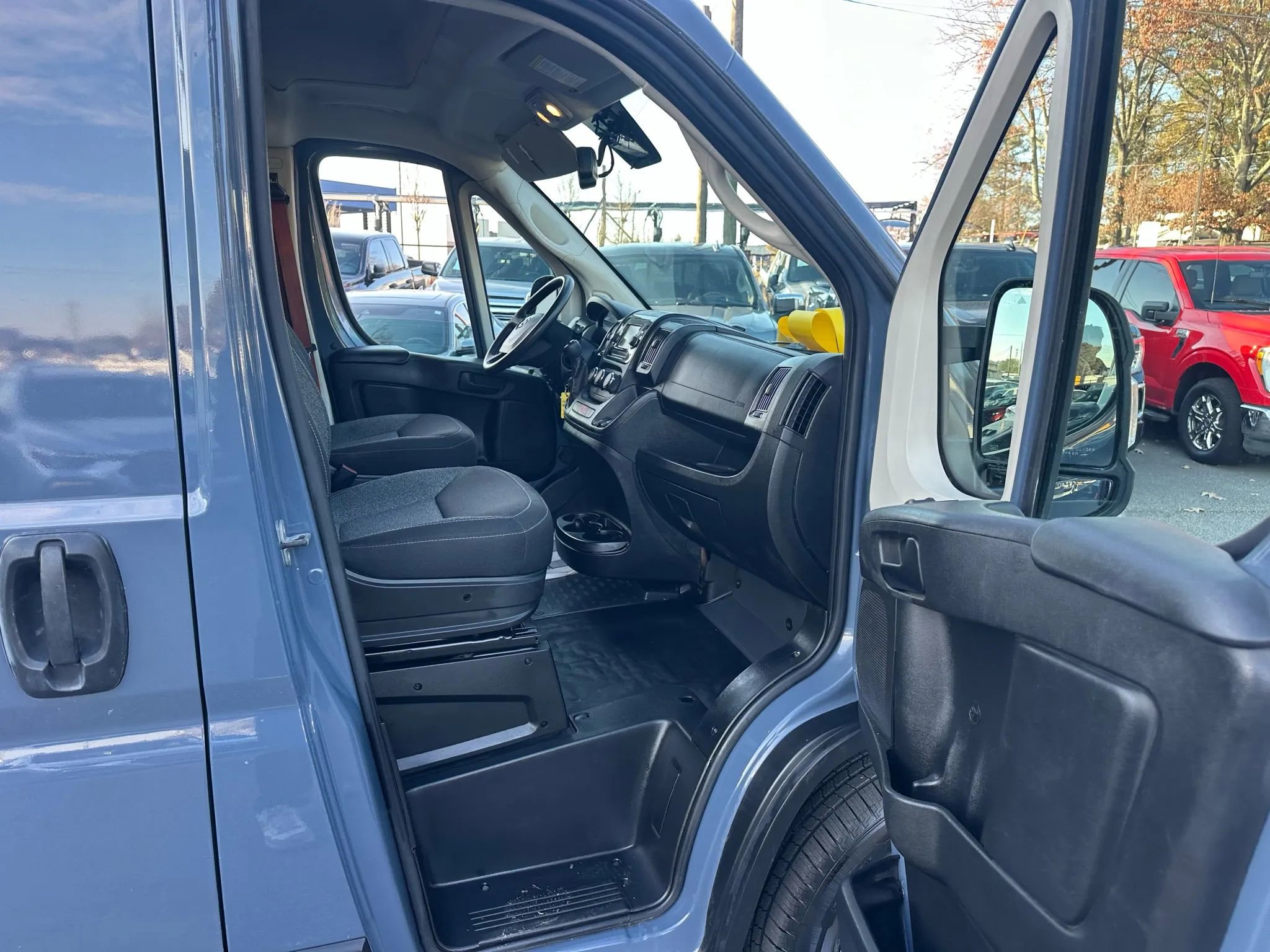 Used 2021 RAM ProMaster 3500 image 17