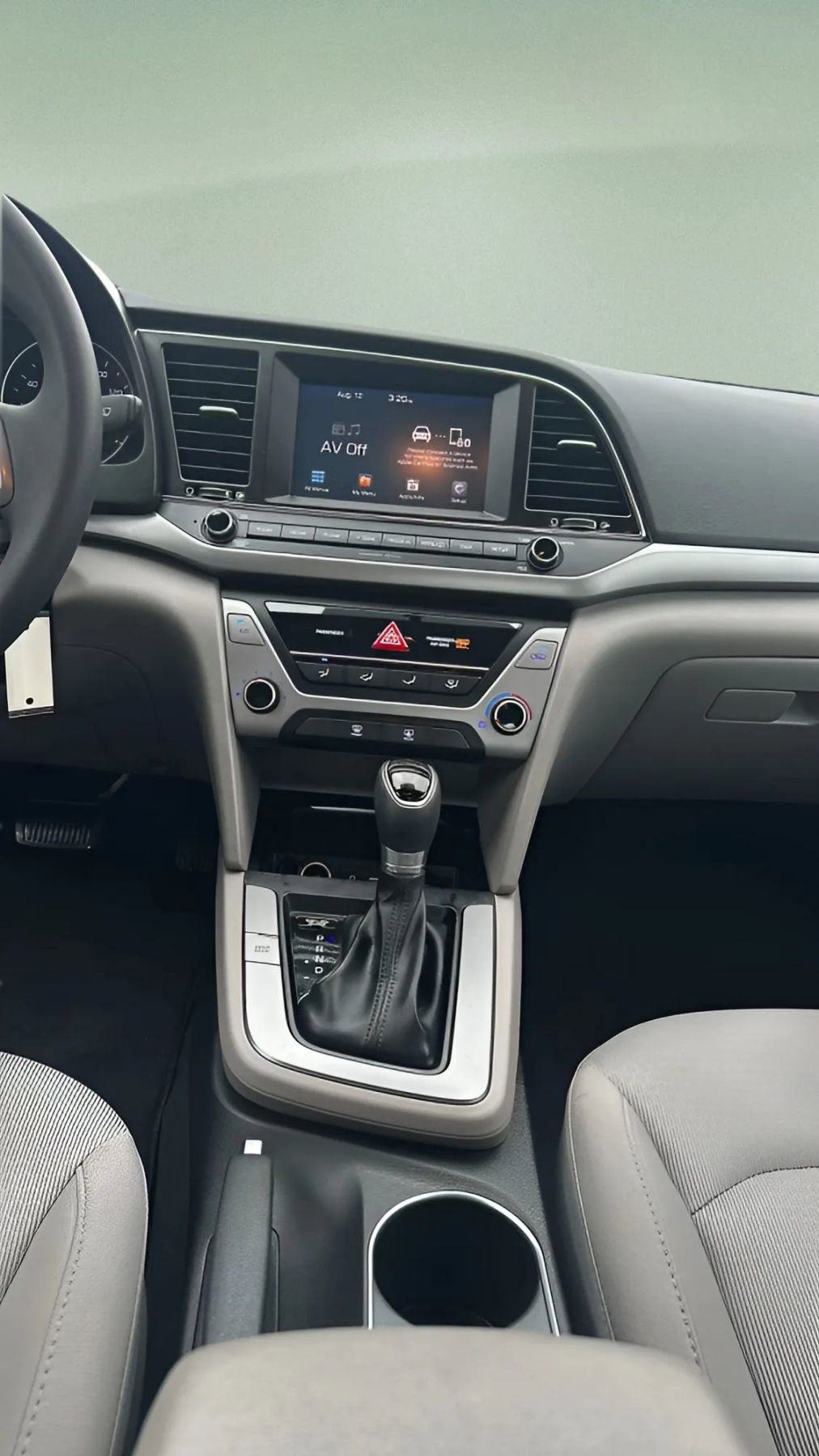 Used 2017 Hyundai Elantra SE image 37