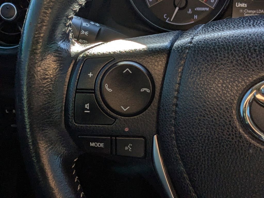 Used 2017 Toyota Corolla iM FWD image 21