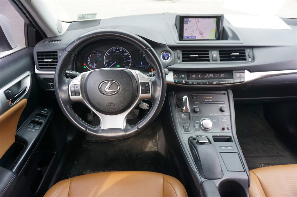 Used 2013 Lexus CT 200h image 5