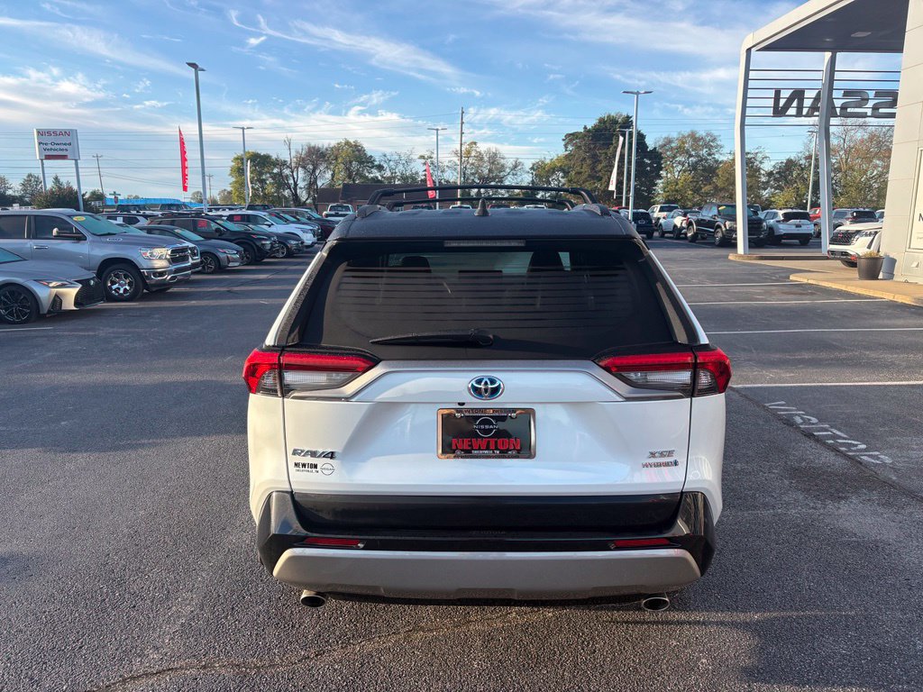 Used 2024 Toyota RAV4 XSE w/ Weather Package AWD/4WD image 7