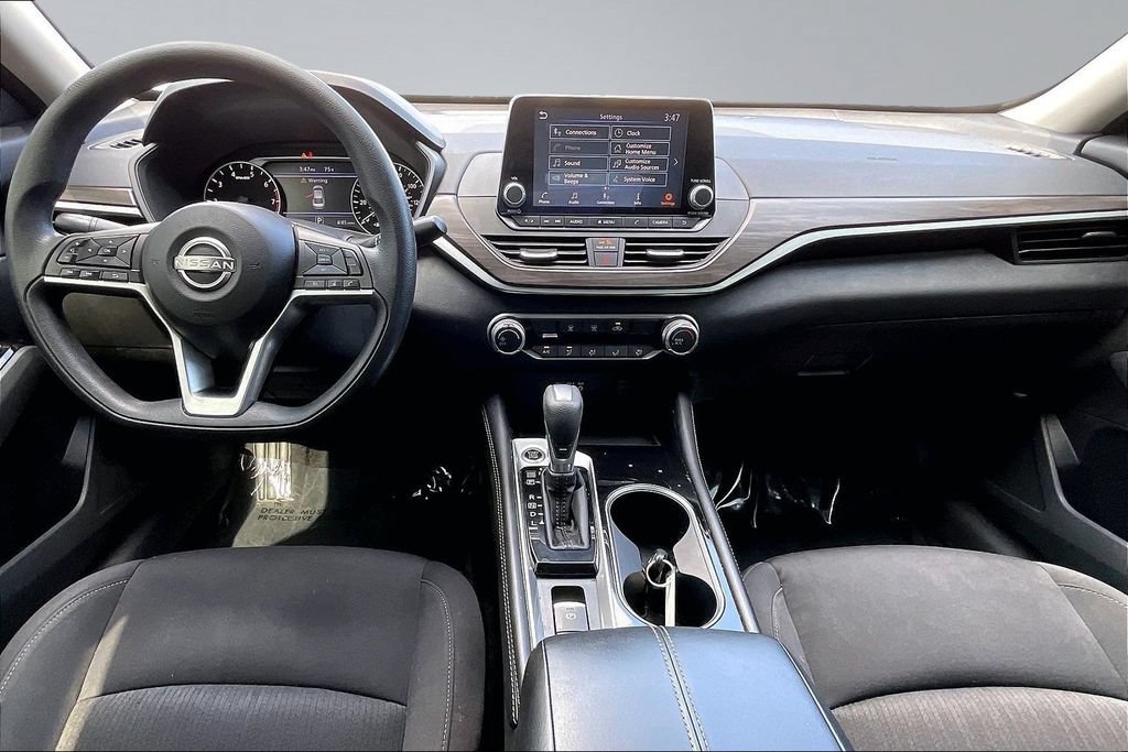 Used 2023 Nissan Altima 2.5 SV AWD/4WD image 16