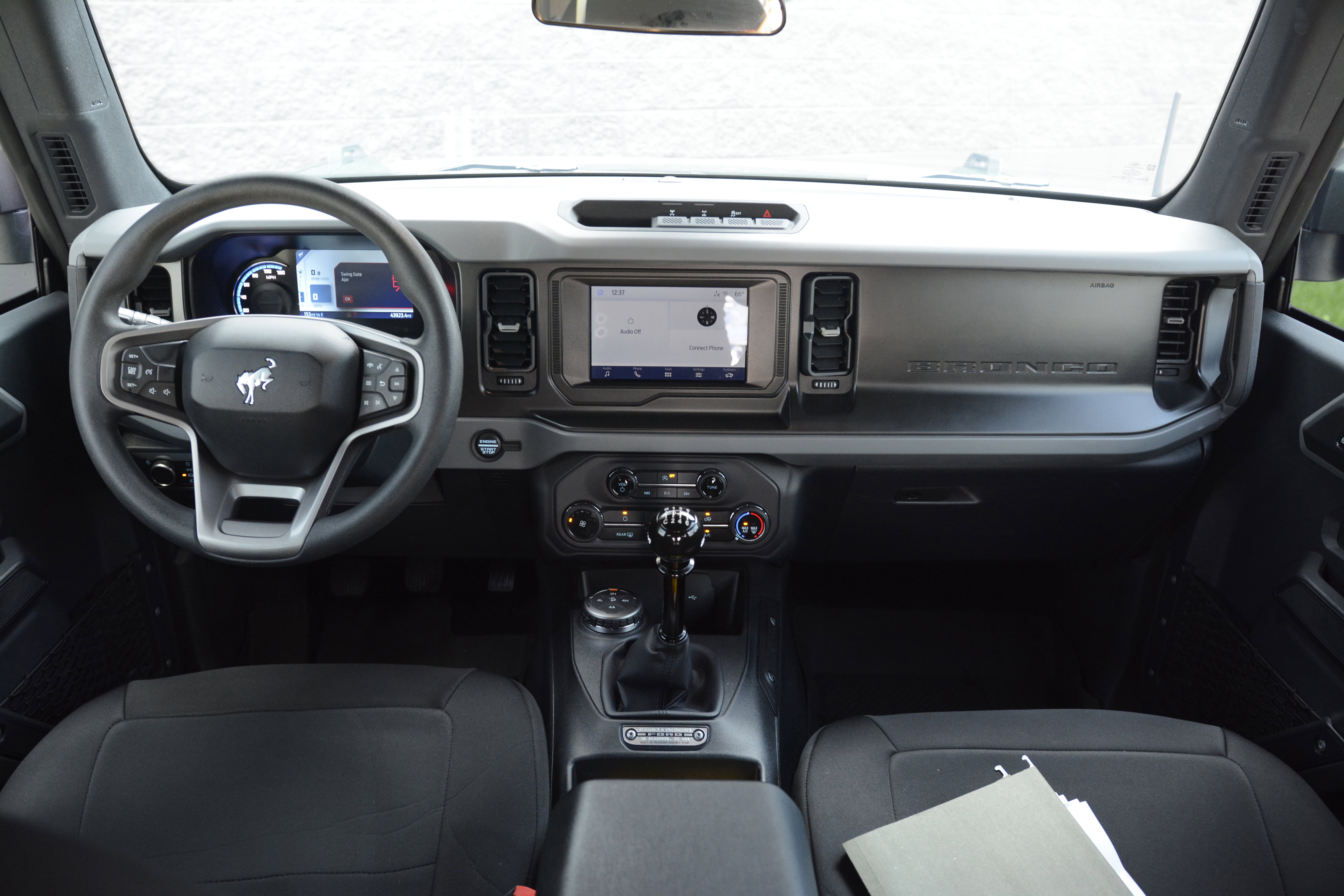 Used 2023 Ford Bronco 2-Door w/ Sasquatch Package image 12