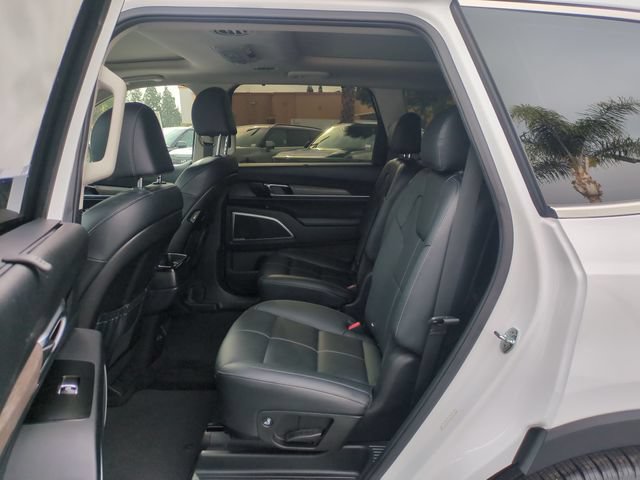 Certified 2022 Kia Telluride SX w/ Towing Package FWD image 29