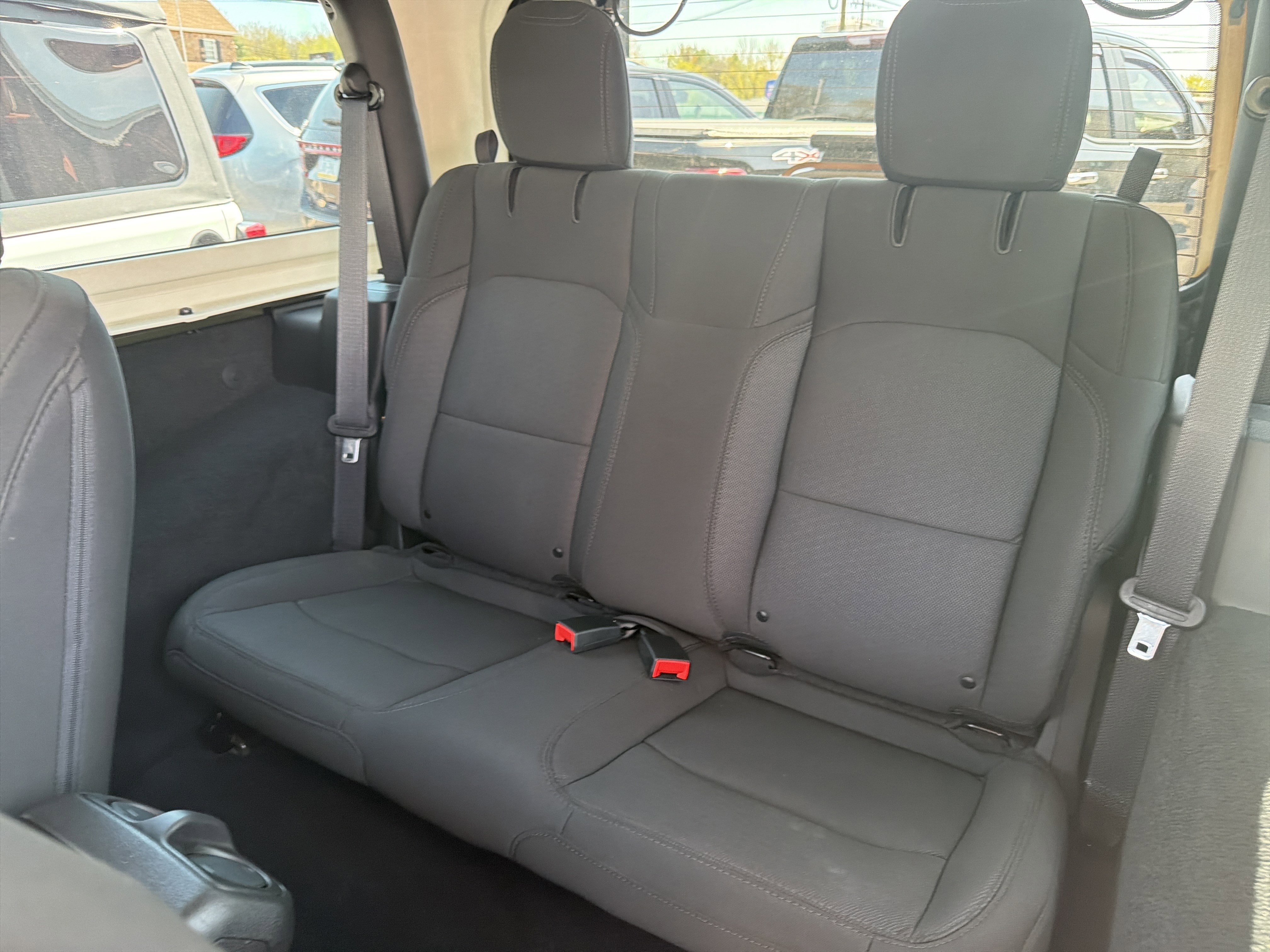 Certified 2022 Jeep Wrangler Sport AWD/4WD image 9