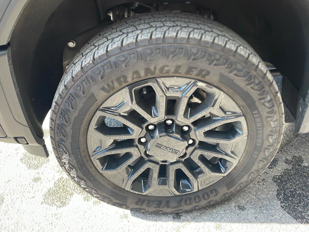 New 2024 GMC Sierra 2500 Denali w/ Technology Package image 9