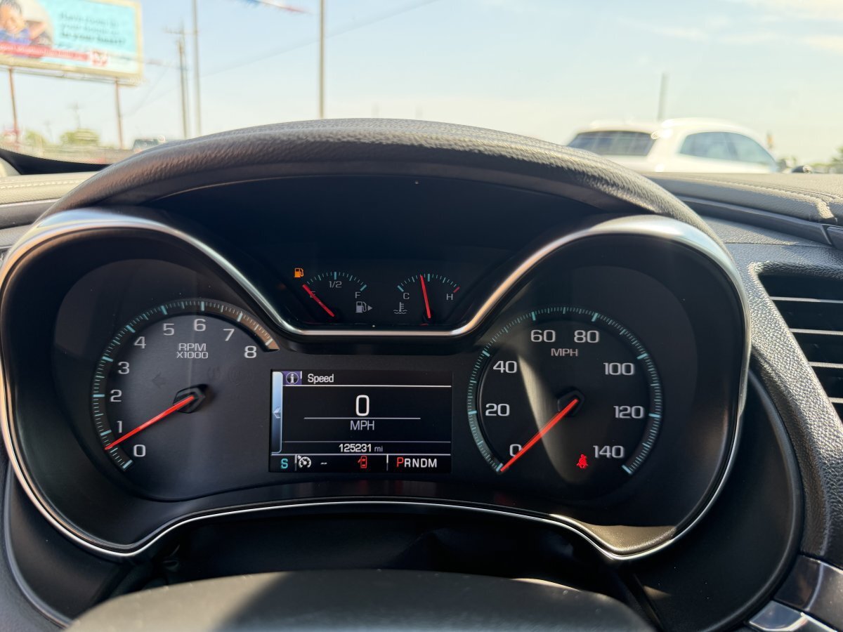 Used 2015 Chevrolet Impala LTZ FWD image 32