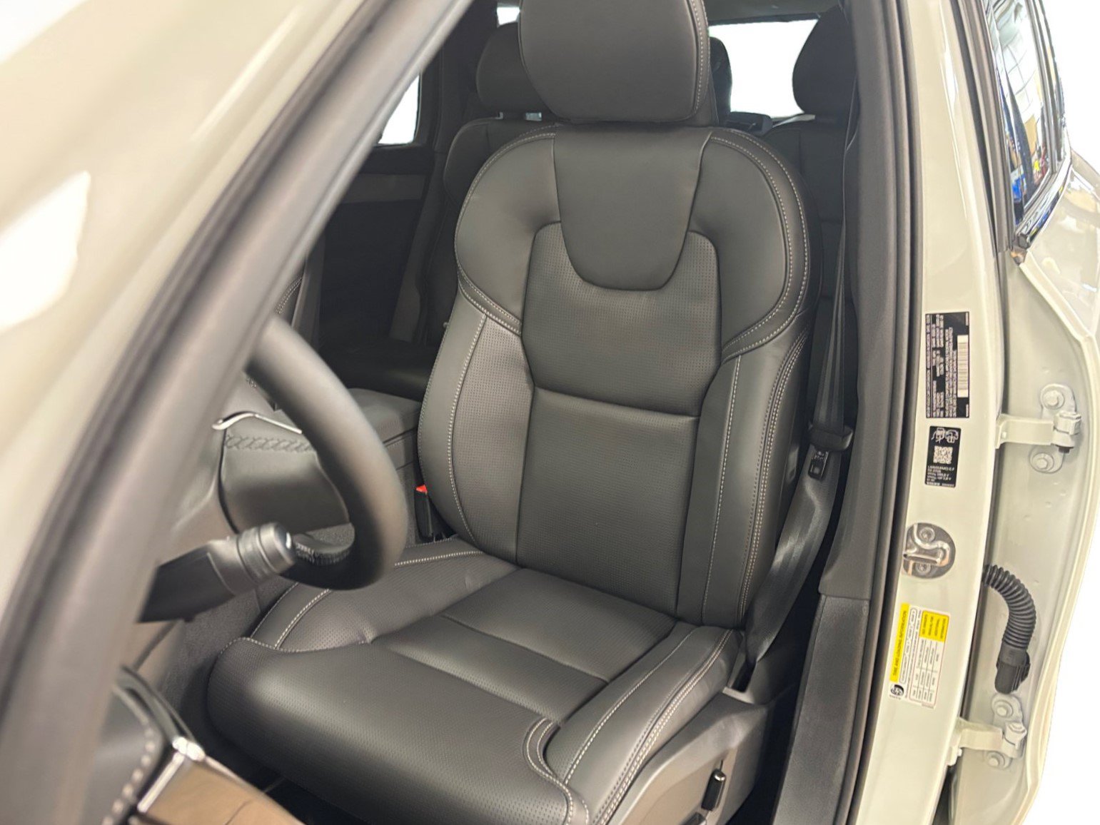 New 2026 Volvo XC90 T8 Ultra w/ Protection Package AWD/4WD image 42