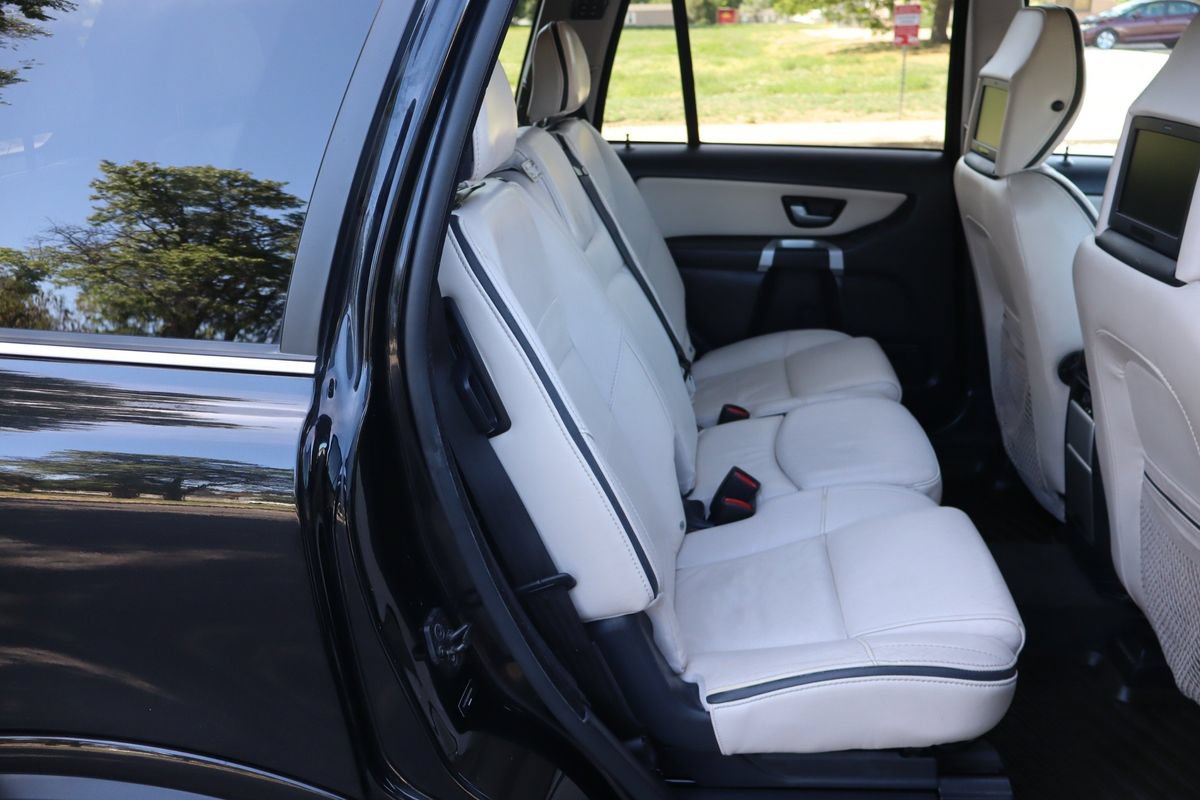 Used 2009 Volvo XC90 V8 R-Design AWD/4WD image 24