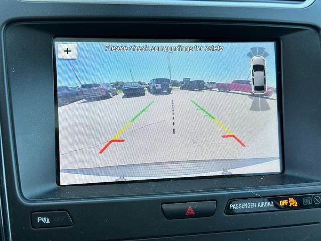 Certified 2019 Ford Explorer XLT w/ Equipment Group 202A FWD image 24