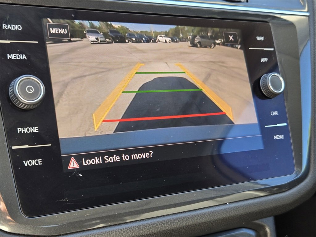 Used 2018 Volkswagen Tiguan SEL image 22