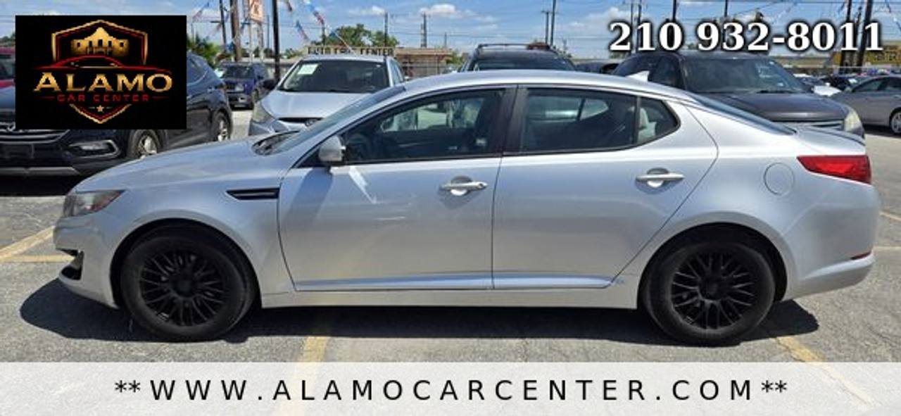 Used 2011 Kia Optima LX FWD image 2