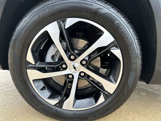 Used 2024 Chevrolet Trax RS w/ Driver Confidence Package image 22