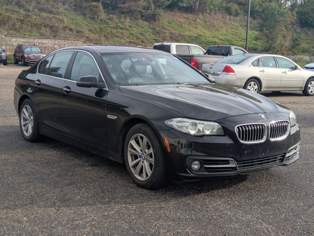 Used 2015 BMW 528i xDrive Sedan AWD/4WD image 3