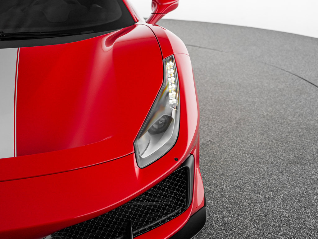 Used 2019 Ferrari 488 Pista Coupe RWD image 46