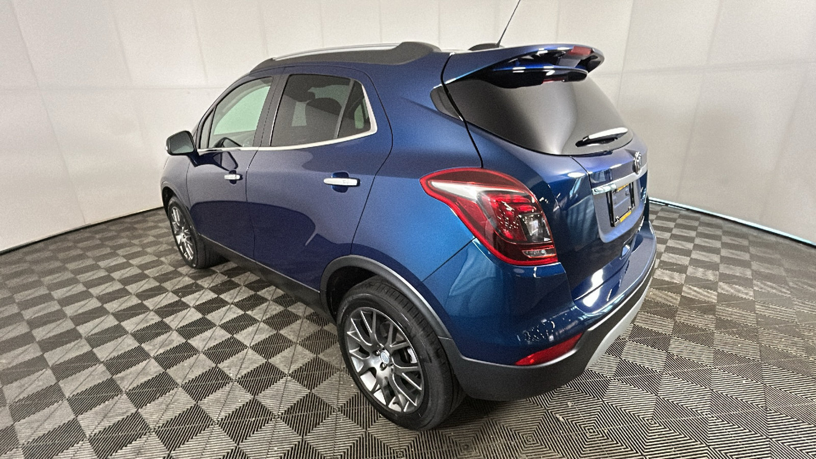 Used 2019 Buick Encore Sport Touring w/ Safety Package AWD/4WD image 5