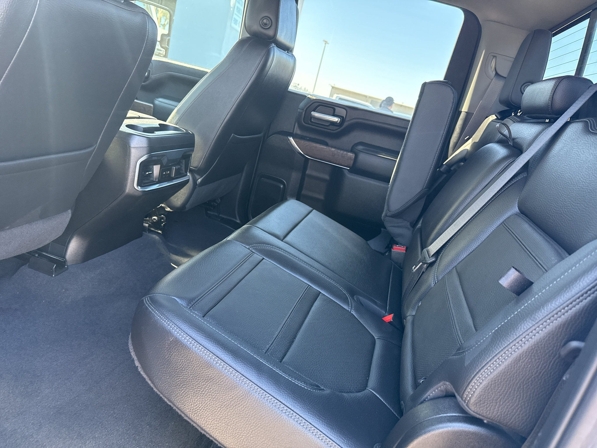 Used 2022 GMC Sierra 2500 Denali w/ Denali Ultimate Package AWD/4WD image 11