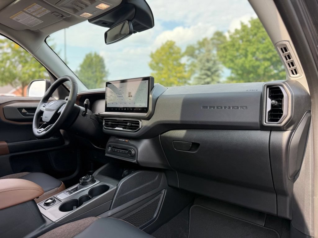 New 2026 Ford Bronco Sport Outer Banks w/ Outer Banks Tech Package+ AWD/4WD image 17