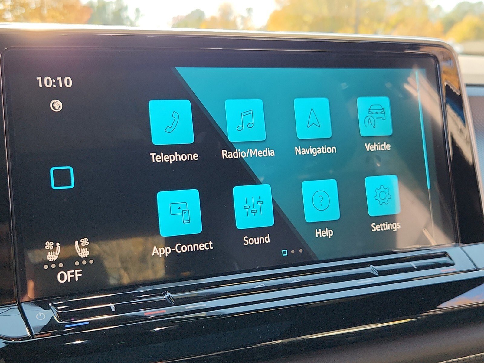 New 2026 Volkswagen Atlas Cross Sport SEL Premium R-Line image 13