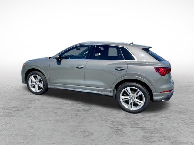 Used 2020 Audi Q3 2.0T Premium w/ Convenience Package AWD/4WD image 5