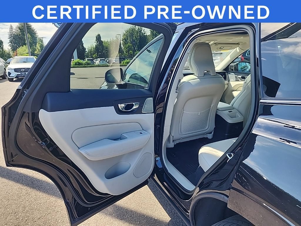 Certified 2023 Volvo XC60 T8 Ultimate w/ Climate Package AWD/4WD image 15